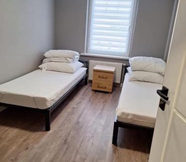 Schwedt/Oder Apartment | 3A Neu renoviert 3 Zi 5 Betten