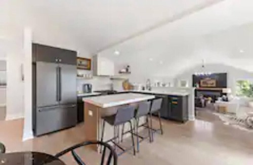 Culver House | Luxe Retreat Five Minutes From Culver Academies. Next to Culver Marina!