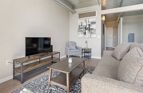 Old West Side Condo | Luxurious Stylish Condo in Heart of Ann Arbor 514