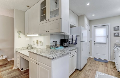 Fernandina Beach Condo | Luxury Fairway Oaks Villa | Golf Course Views | Short Drive or Bike Ride to Beach