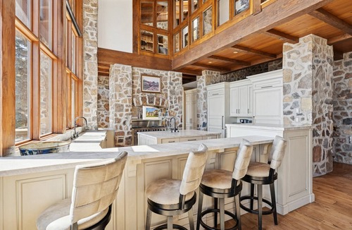 Deer Valley Ski Chalet | Rare Deer Valey Chalet w/ski access, hot tub, room for 18