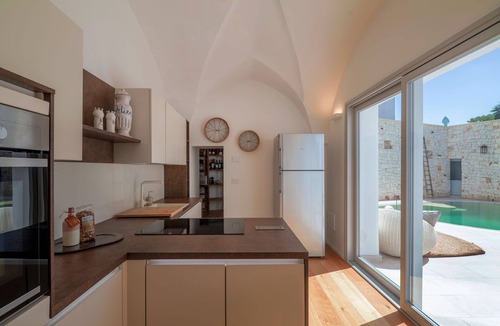 Ortelle Villa | Salento historic home with pool and jacuzzi, 5 minutes from the beaches of Castro