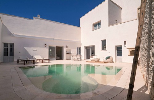 Ortelle Villa | Salento historic home with pool and jacuzzi, 5 minutes from the beaches of Castro