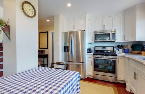 Lake Arrowhead House | Upscale home with lake views, gas grill, washer/dryer, fireplace, patio, deck