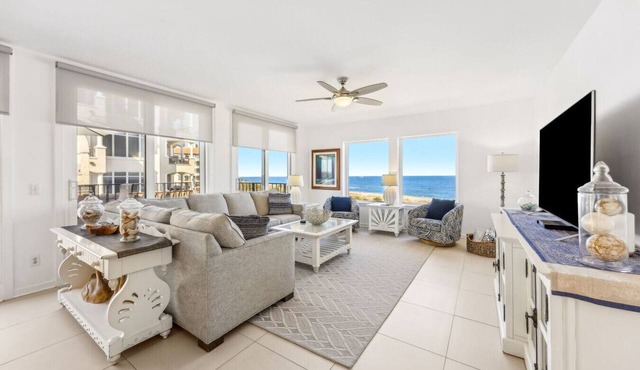 1856 - The Coastal Canvas: Serene Beachfront