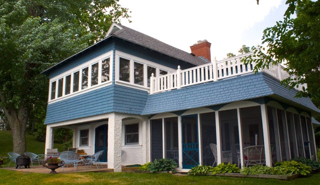 Aubenaubee Lodge of Historic East Shore