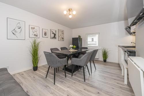 B5 ruhiges 4-Zimmer-Studio mit Balkon