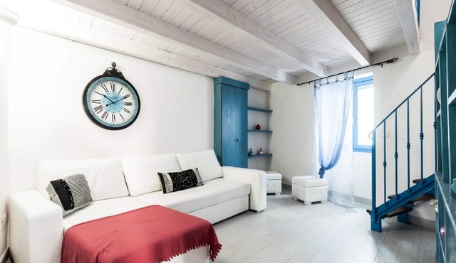 Casa Celeste, Le Piccole Case Bianche