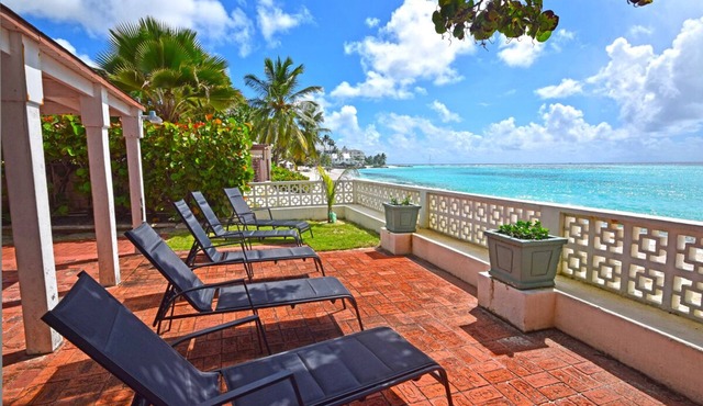Classic Beachfront Home - Arcadia