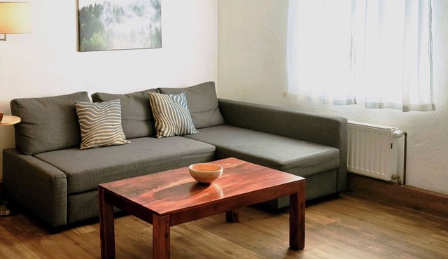 Cozy guest house with parking lot, 30 min. to Berlin
