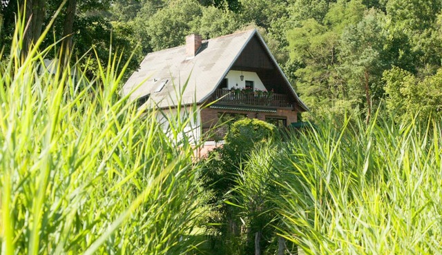 Dream view apartment in a chalet on Lake Sader