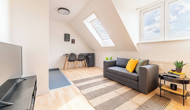 Helles Modernes Studio mit Küche, Nahe Uni