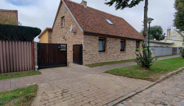 Holiday Home 'Oderbruch' with Private Terrace, Private Garden and Wi-Fi