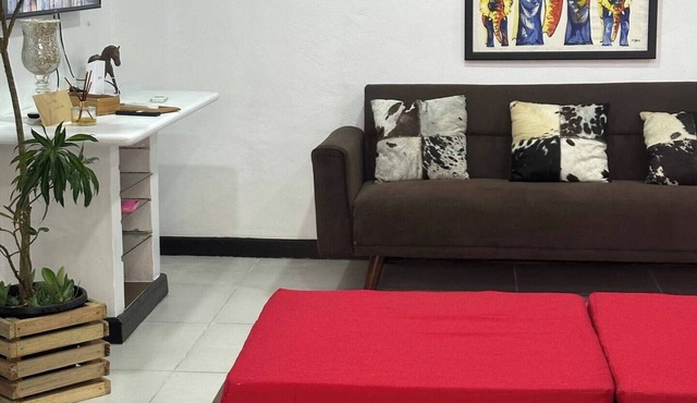 Lavish Lodge -2 Bedrooms 2 Bath