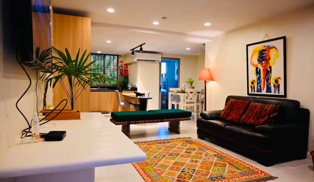 Lavish Lodge