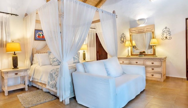 Los Lagos 19 - Sleeps 10 - Butler - Pool/Hot Tub