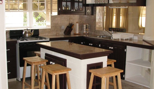 Maya's Bajan Villas - Unit B