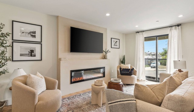 Modern 5BDR, Mins to Sunset Cliffs & Ocean Beach | Point View Luxe by AvantStay