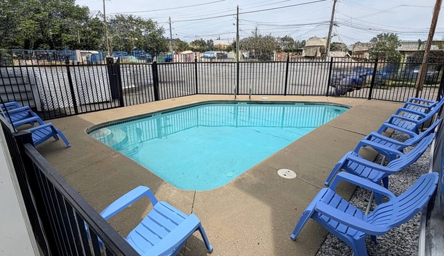 Ocean view 2 bedrooms with a shared pool. 5