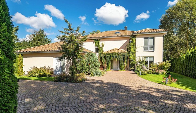 Ruppiner Ferienresidenz (dreamlike villa on Lake Neuruppin)