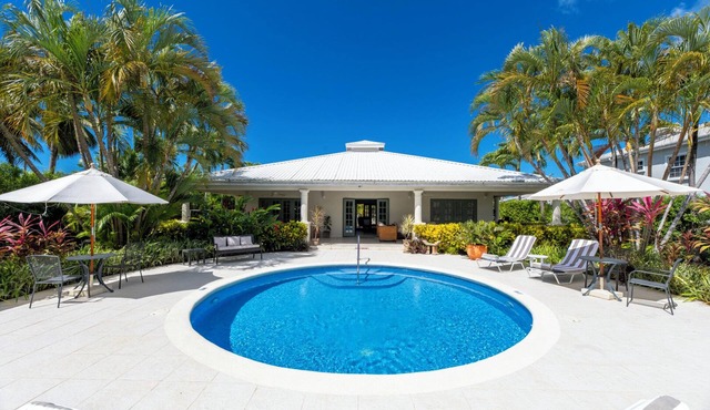 Stunning Family Villa with Private Pool Near Beach - Gibbs Glade Villa