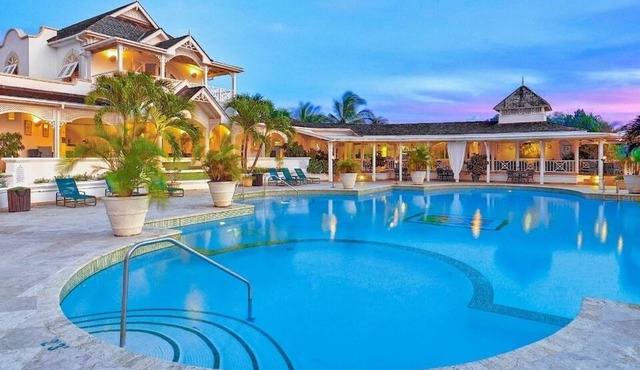 'sweet Dream' Villa w/Private Pool in Sugar Hill!