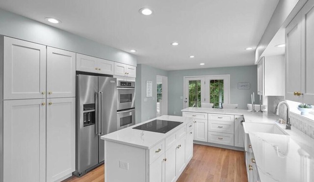 The Hill 4 bed 2.5 bath renovated