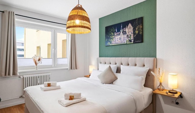 Wohlfühlapartment, Zentral, 200m zur UNI, Parkplatz, Boxspringbetten, Massagesessel, Nespresso, LAN & WIFI
