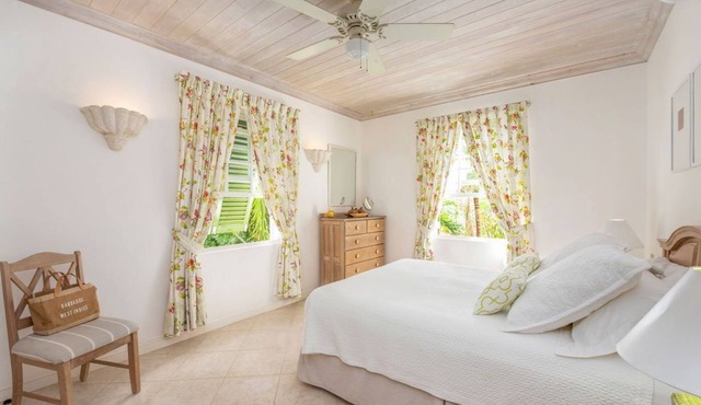 Wonderful Sea views and 90 seconds from the beach