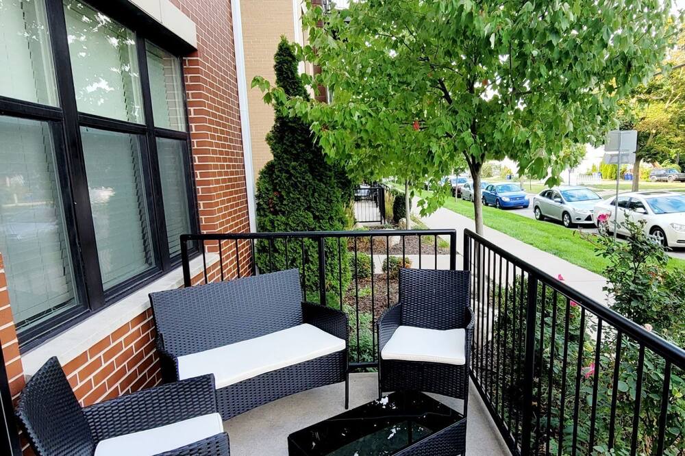 Photo of Patio Balcony in Medical Mile