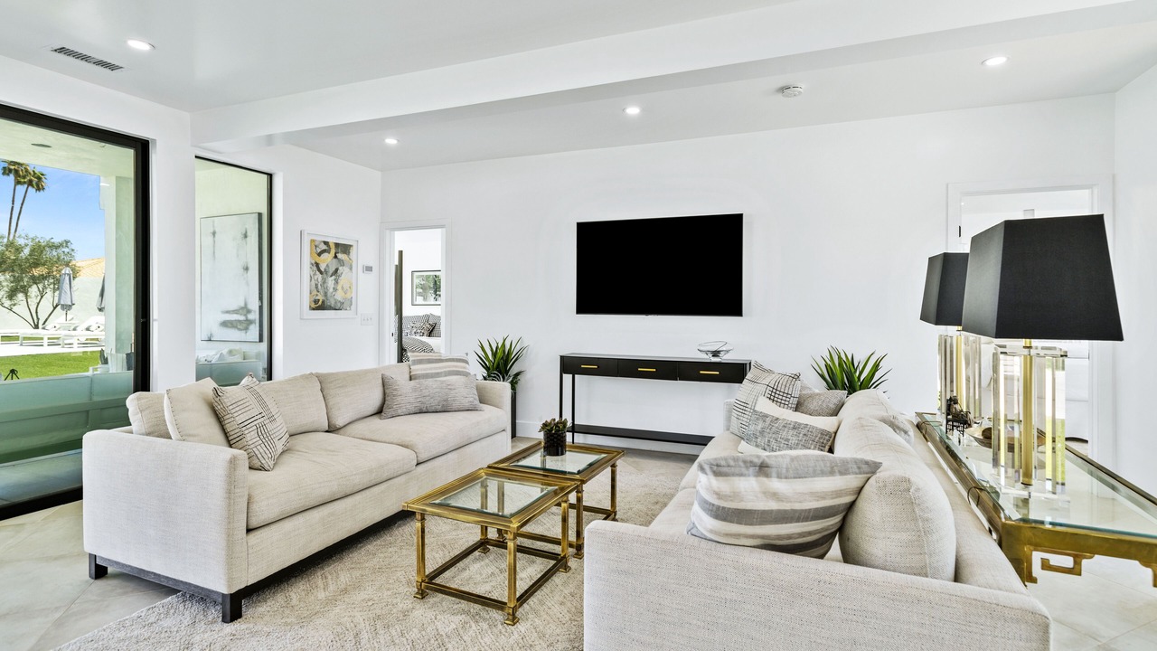 Photo of Livingroom in Magnesia Falls Cove