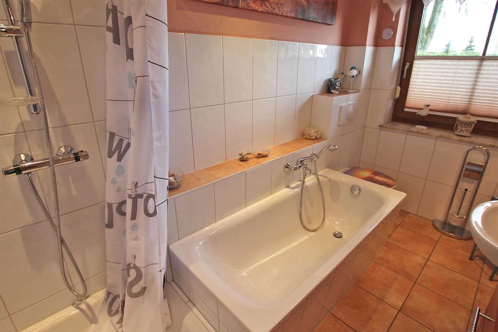 Photo of Bathroom in Helpt