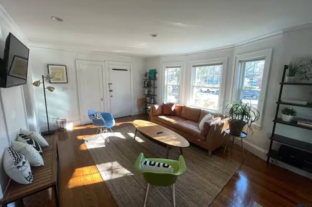 Photo of Livingroom in Cambridge