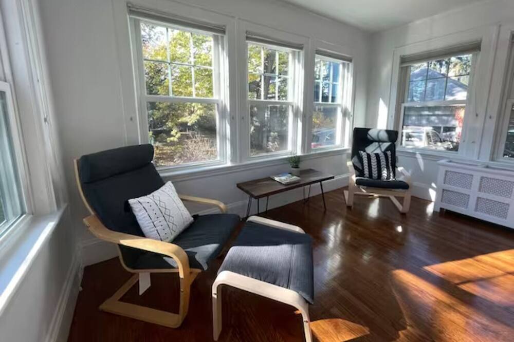 Photo of Livingroom in Cambridge