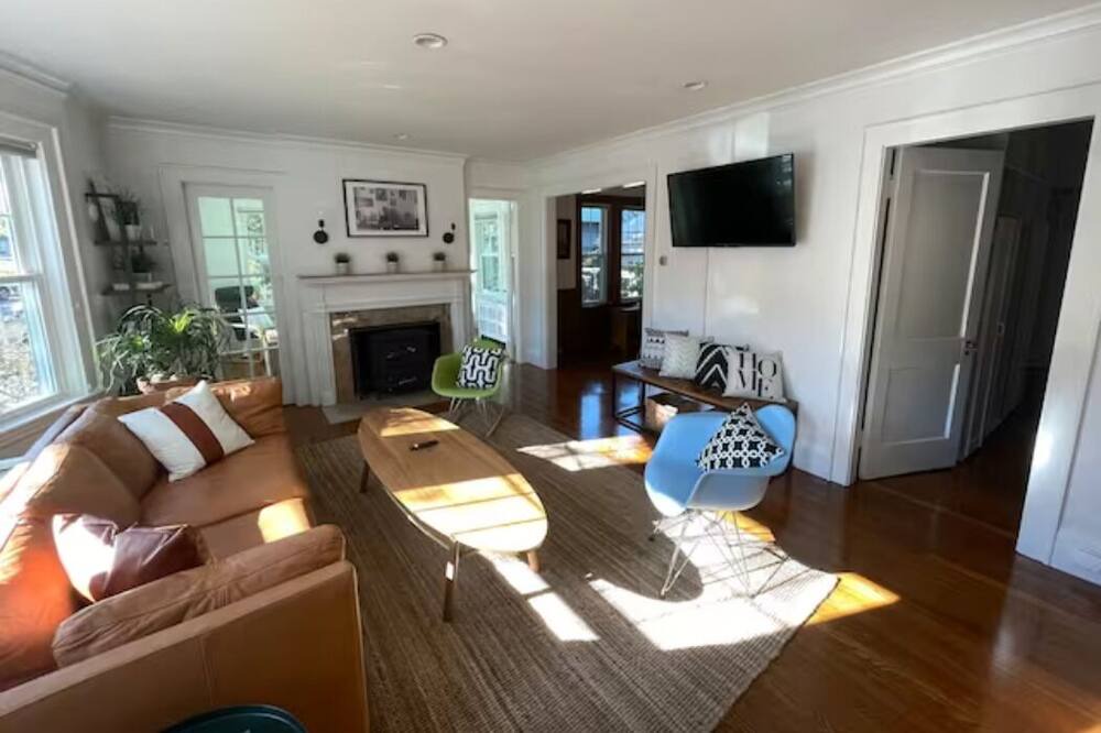 Photo of Livingroom in Cambridge
