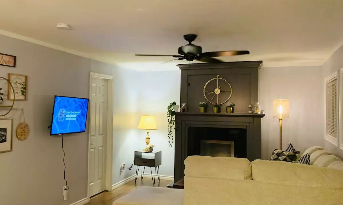 Photo of Livingroom in Otonabee-South Monaghan