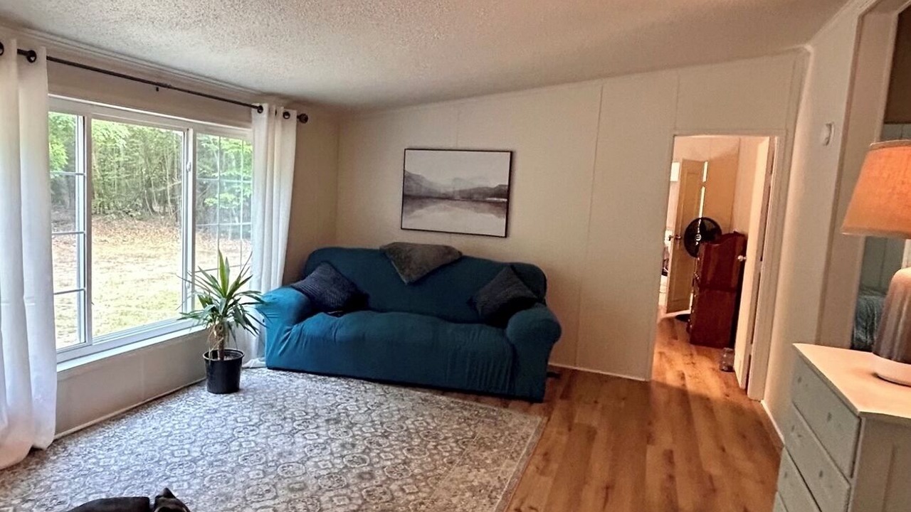 Photo of Livingroom in West Olive