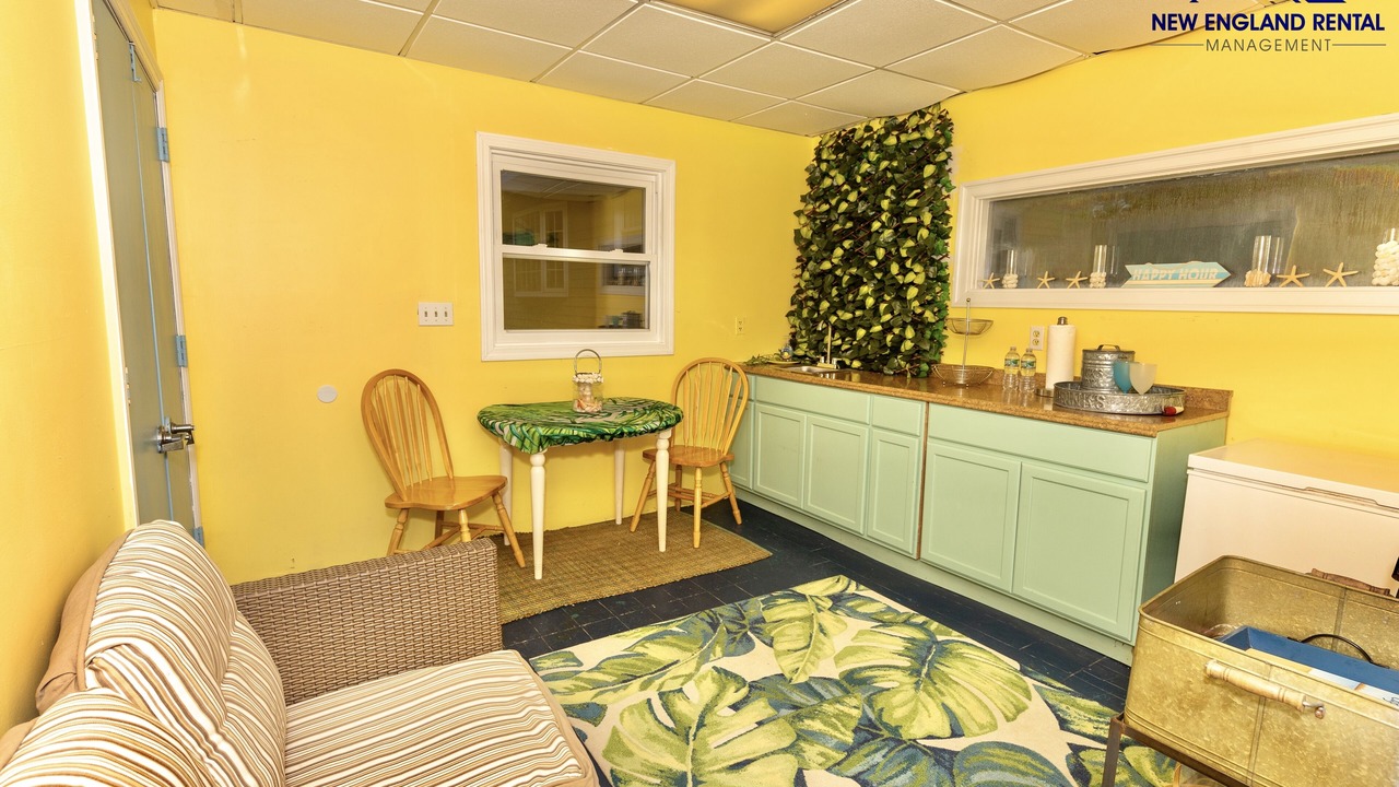 Photo of Livingroom in Foxboro