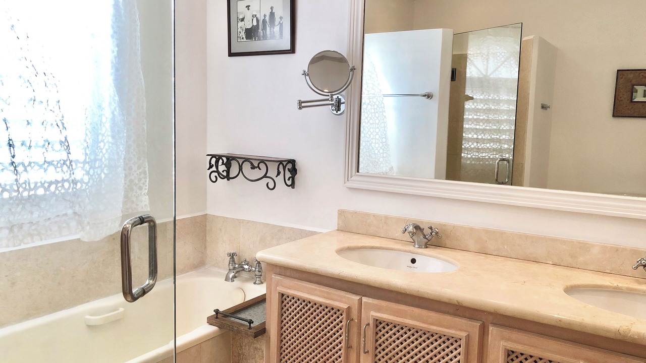 Photo of Bathroom in Mount Standfast