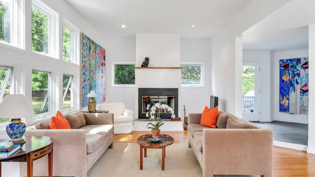Photo of Livingroom in Bridgehampton