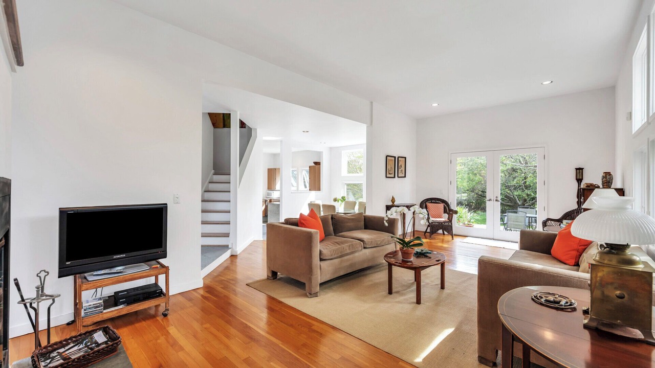 Photo of Livingroom in Bridgehampton