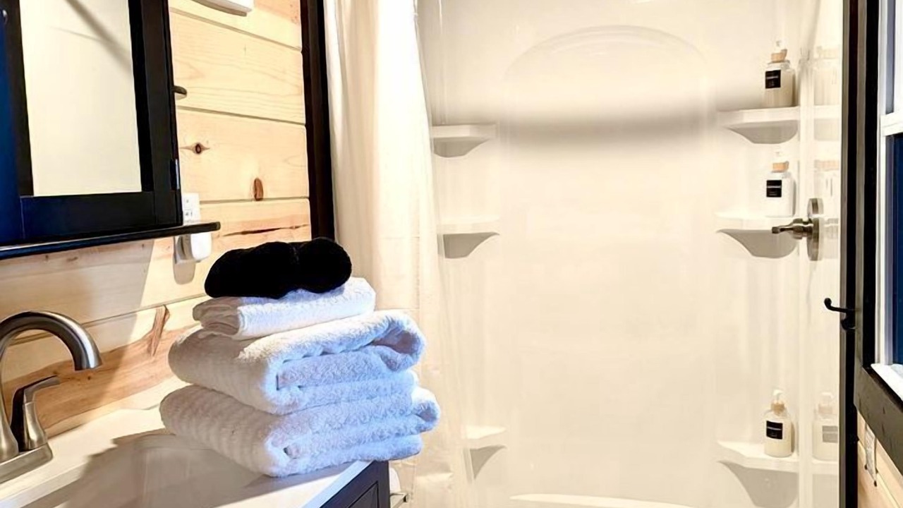 Photo of Bathroom in Laurel Ridge