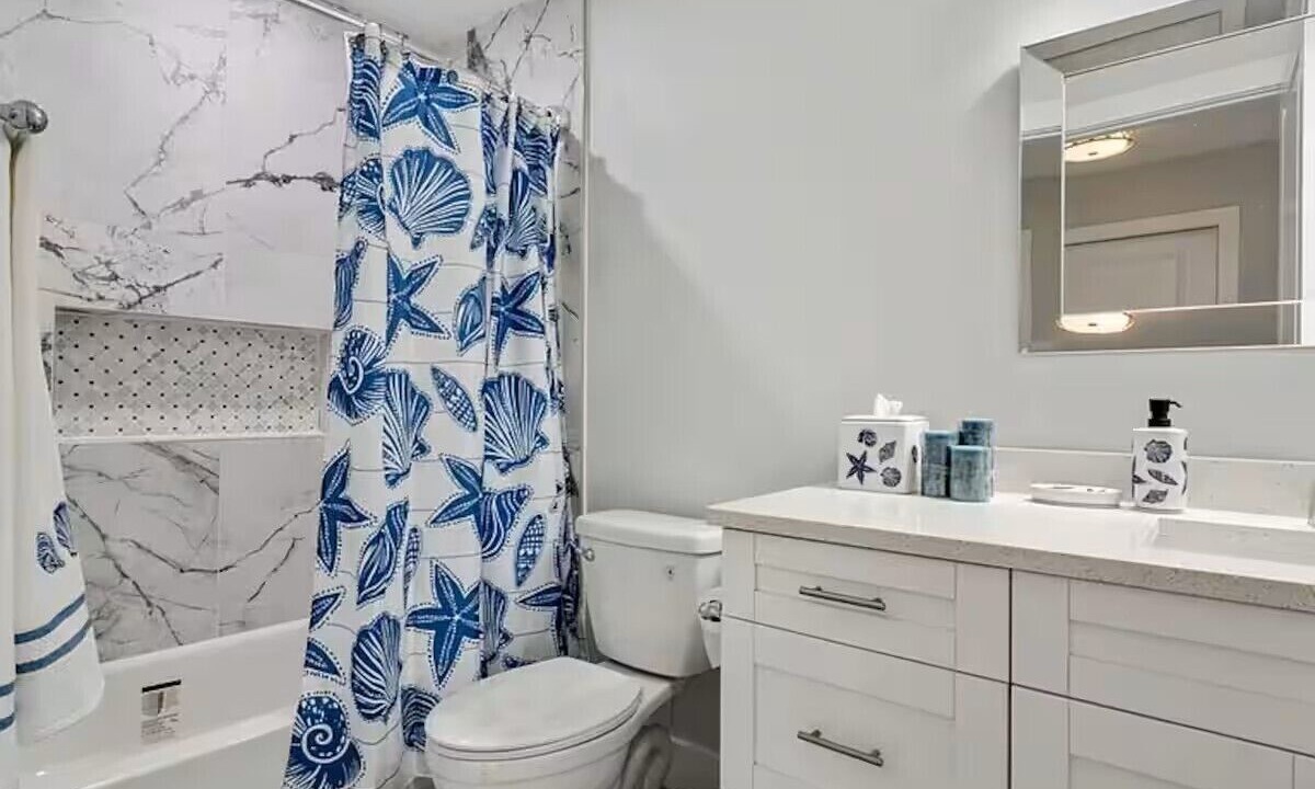 Photo of Bathroom in Riviera Bay