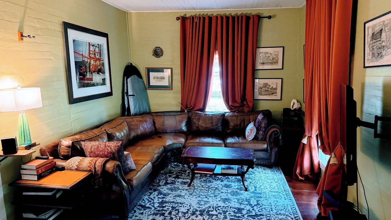Photo of Livingroom in Carrabelle