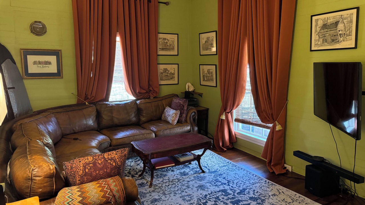 Photo of Livingroom in Carrabelle