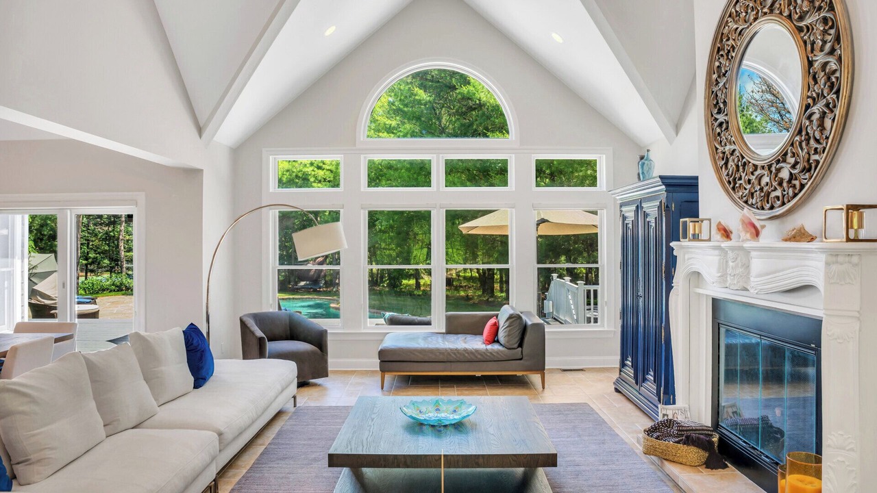 Photo of Livingroom in East Hampton
